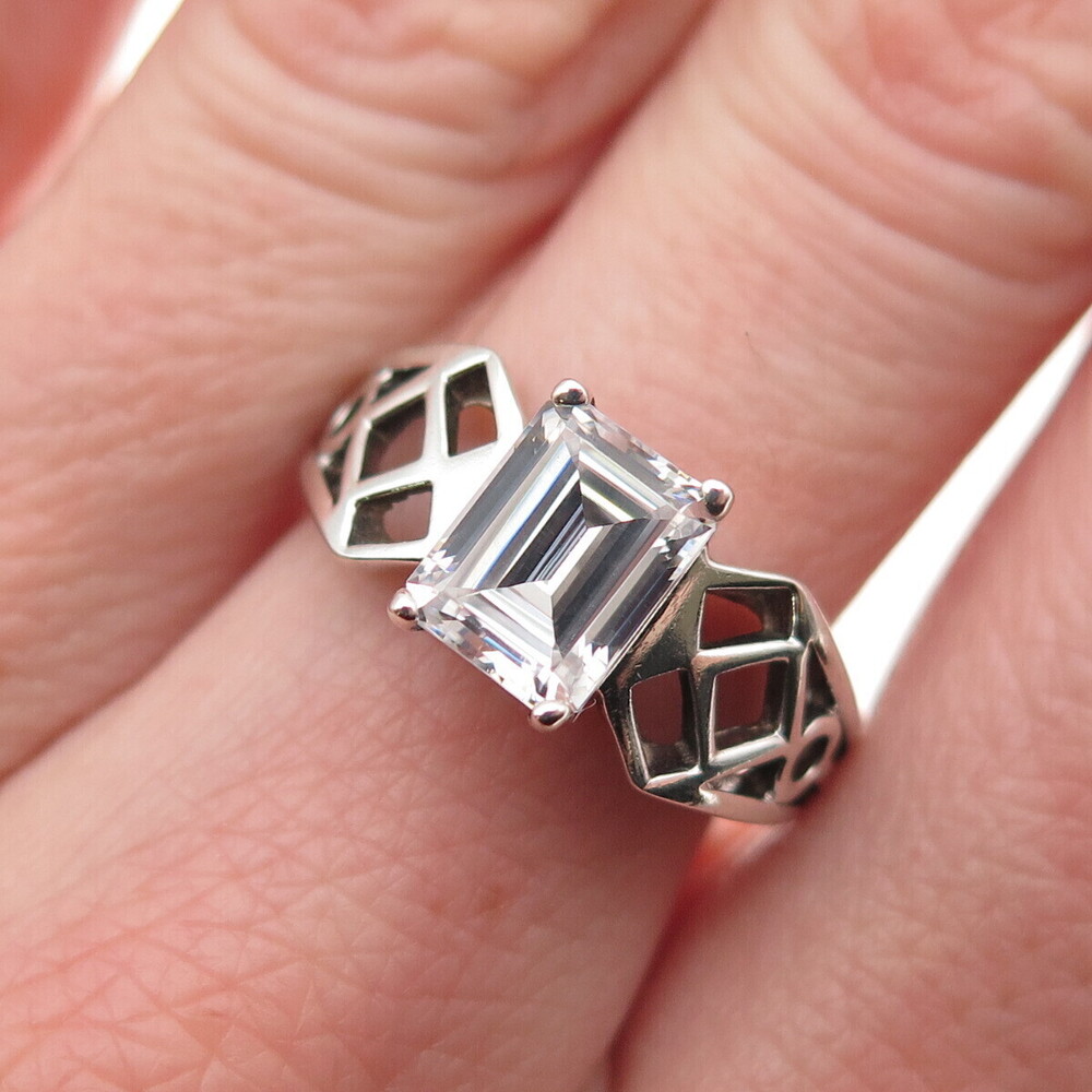 925 Sterling Silver Vintage Emerald-Cut C Z Promise Ring Size 7.5
